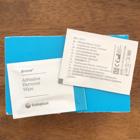 Coloplast Brava Adhesive Remover Wipes - Picture 2 of 5